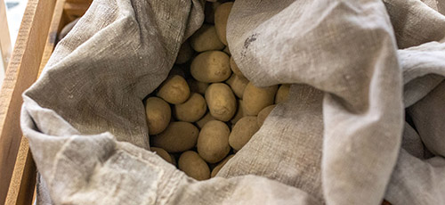 Kartoffeln aus biologischem Anbau Kartoffeln aus biologischem Anbau